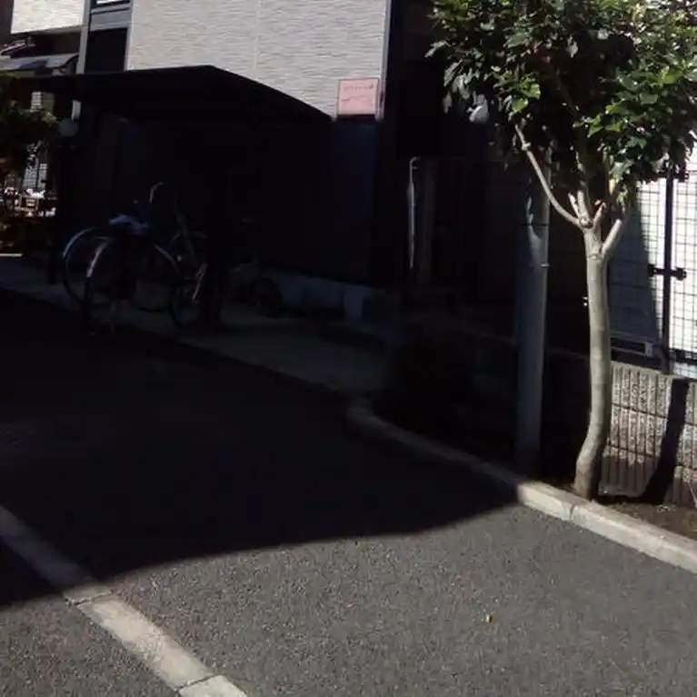 レオパレスセルーナ 外観