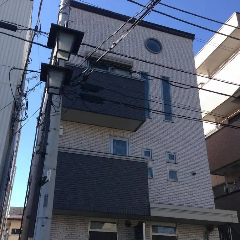 エルメゾンワイ