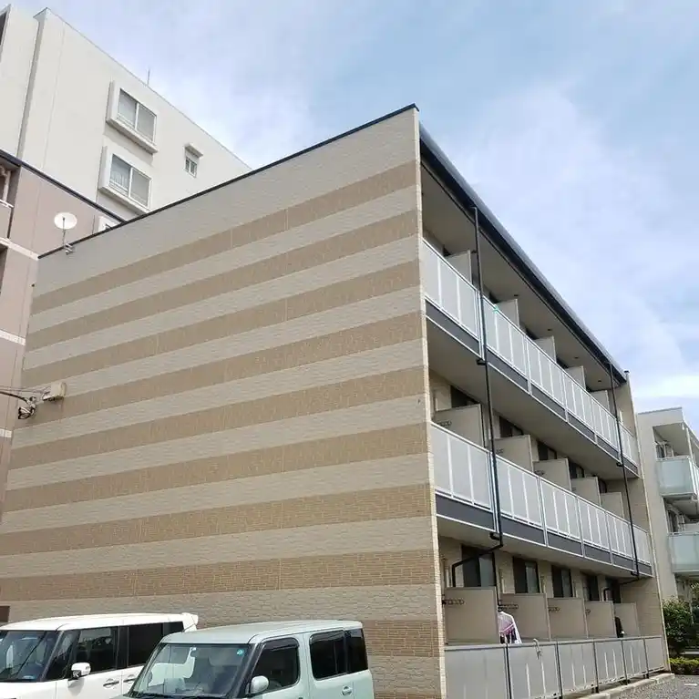 レオパレス舞浜 外観