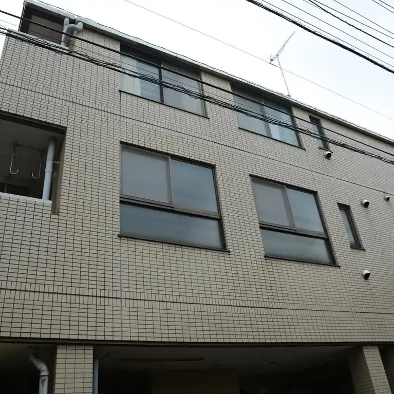 新栄ハイツ 外観