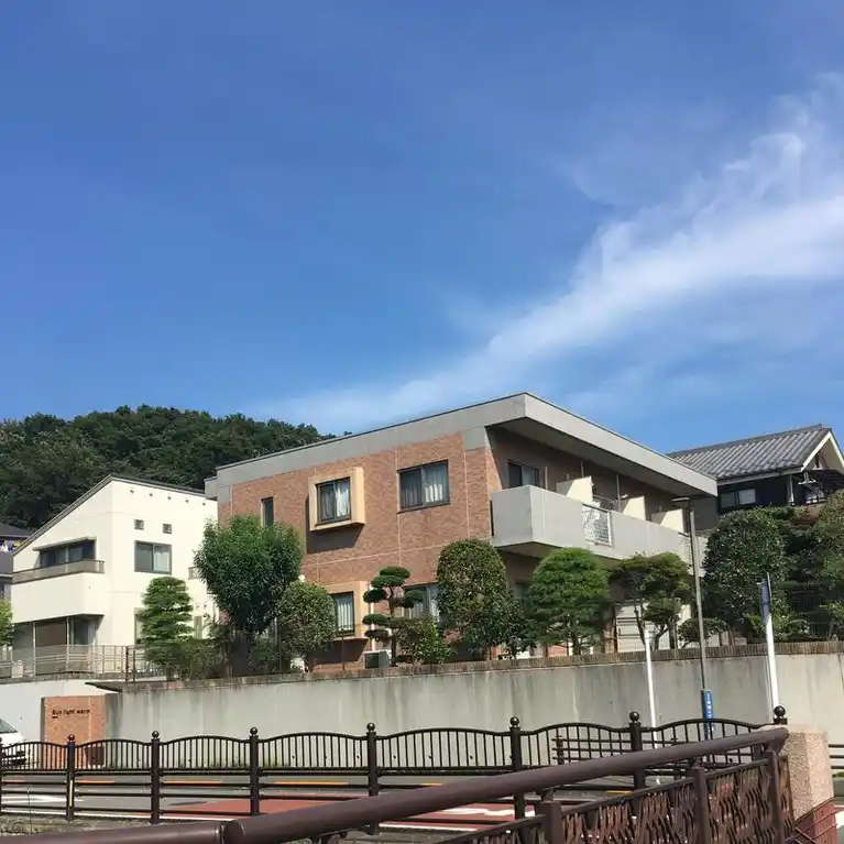 サンライト・ウォーム 外観
