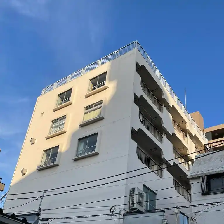 アズマビル 外観