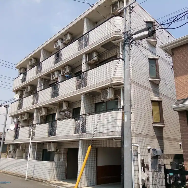 レオパード西川口 外観