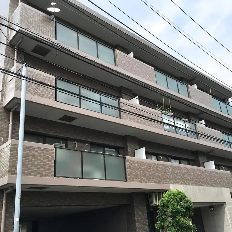 パレスファースト 外観