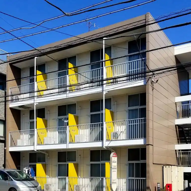 レオパレス能見台通 外観