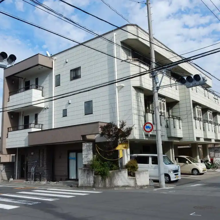 間仁田ビル 外観