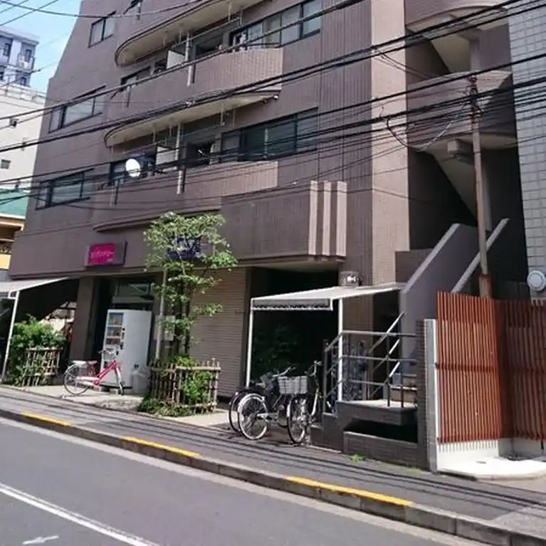 カーサーシンセラー 外観