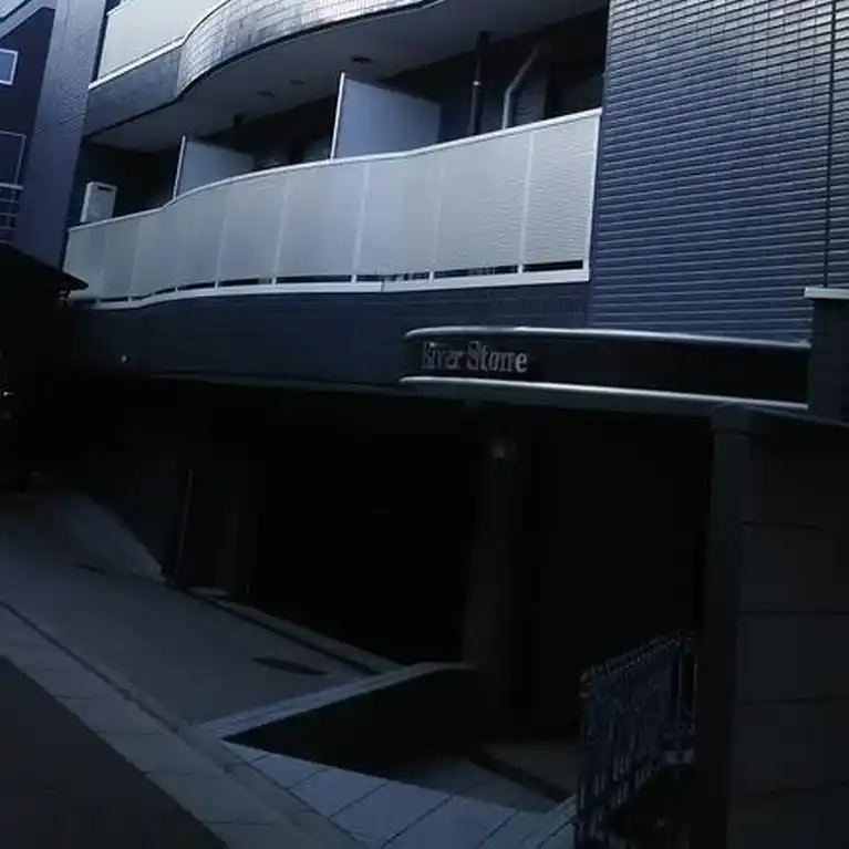 リバーストーン 外観
