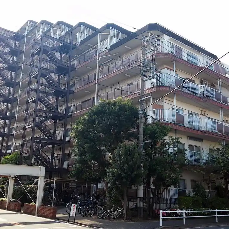 ライオンズマンション調布D棟 外観