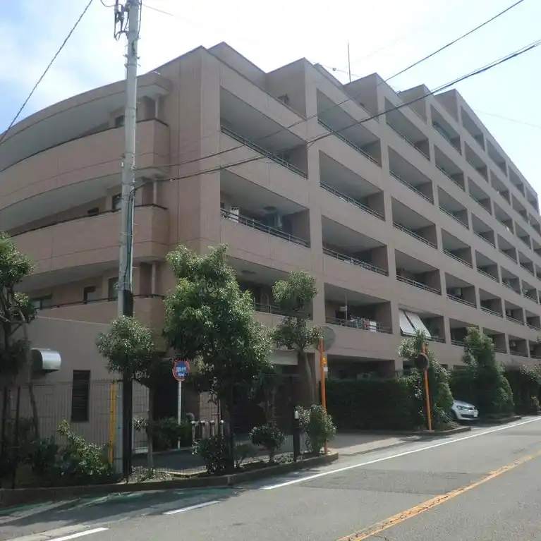 クリオ藤沢善行 八番館