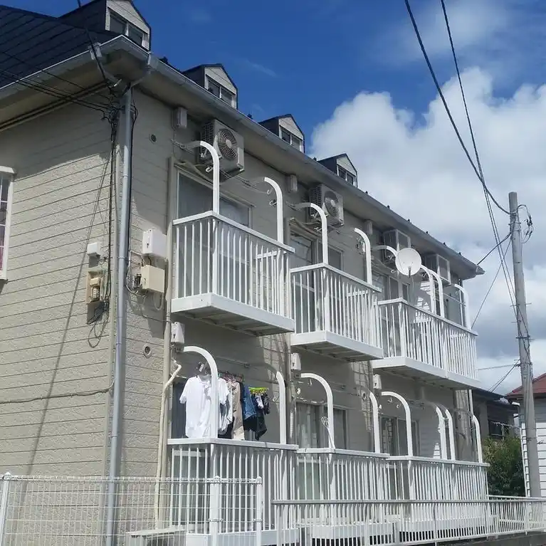 アゼリア六番館