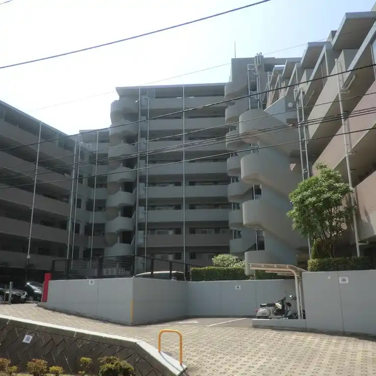 ライオンズマンション湘南台ガーデンシティ