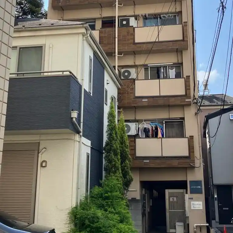 メゾンドール新宿 外観