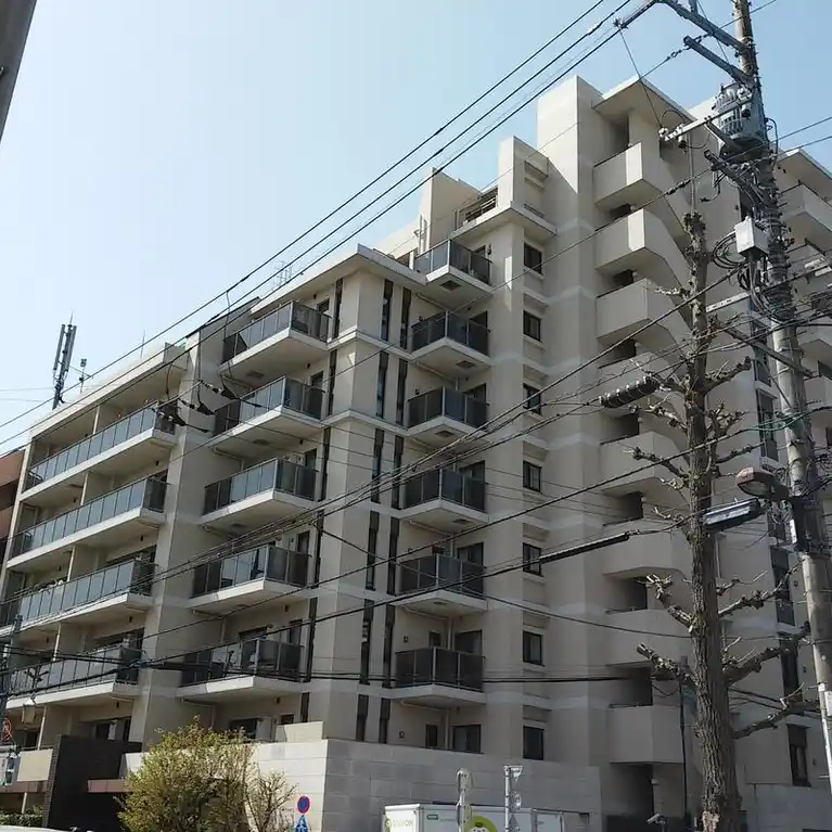 レアシス国立 大学通り