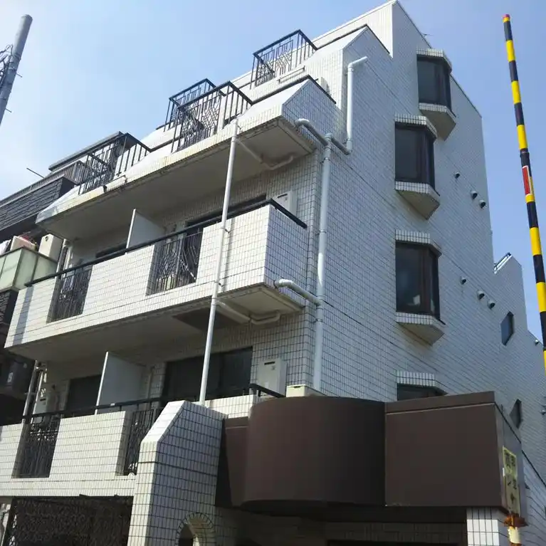 レオパード立川 外観
