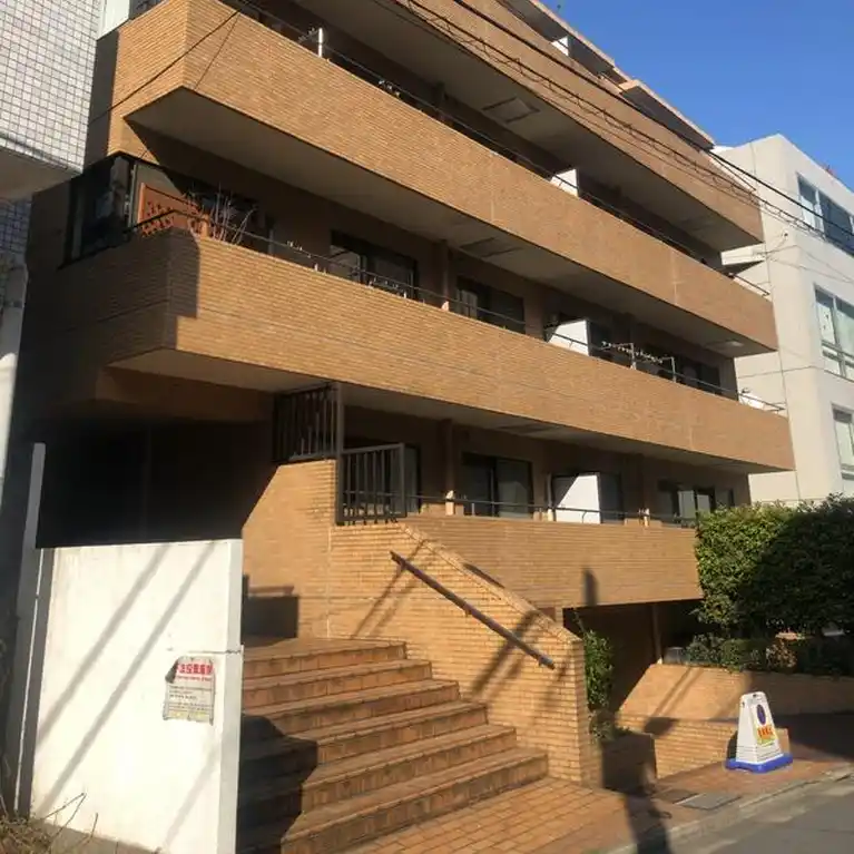 マノア六本木 外観