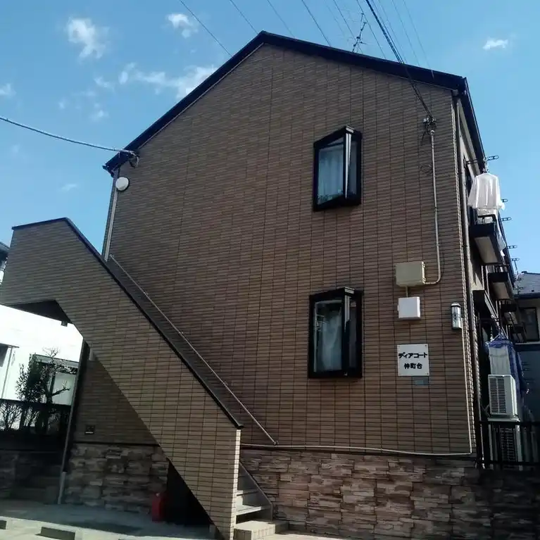 ディアコート仲町台 外観