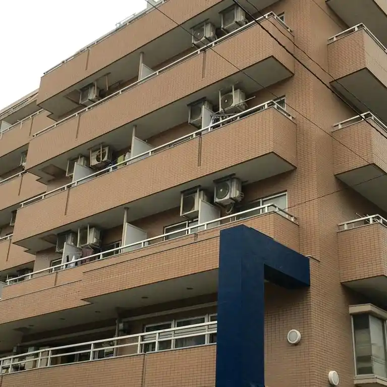 ロイヤルエクセレント学芸大 外観