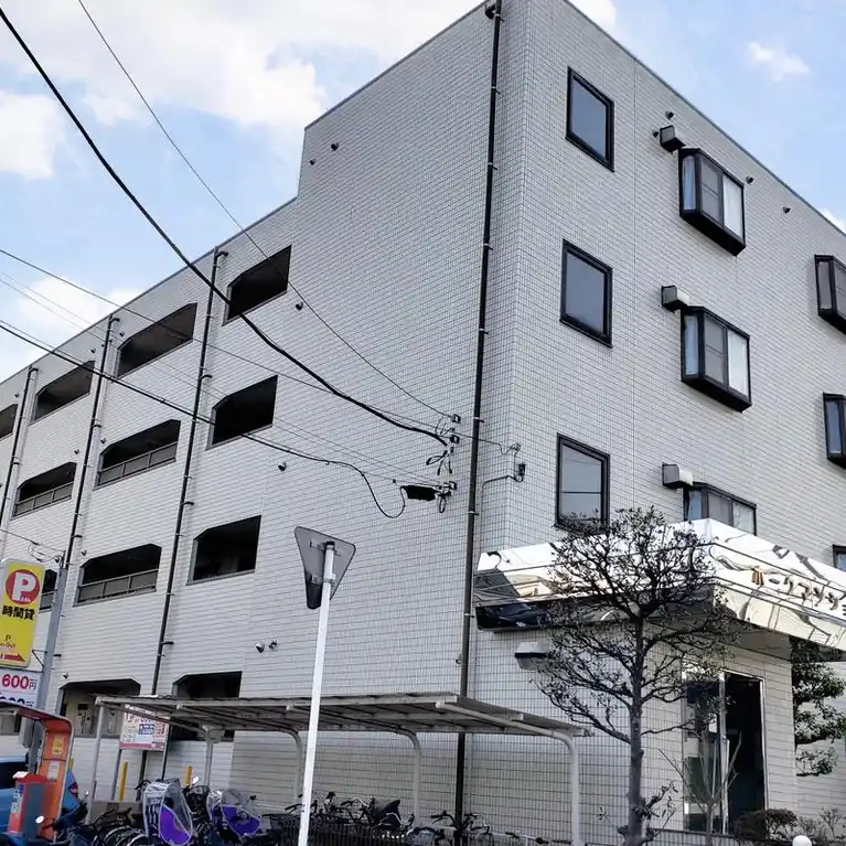 ホークマンション