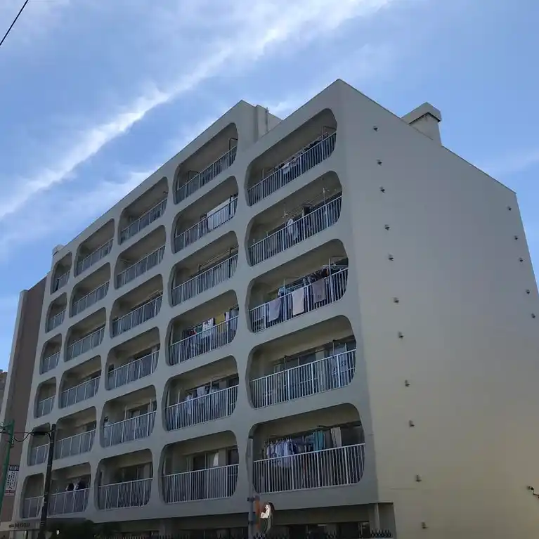 日商岩井中山マンション
