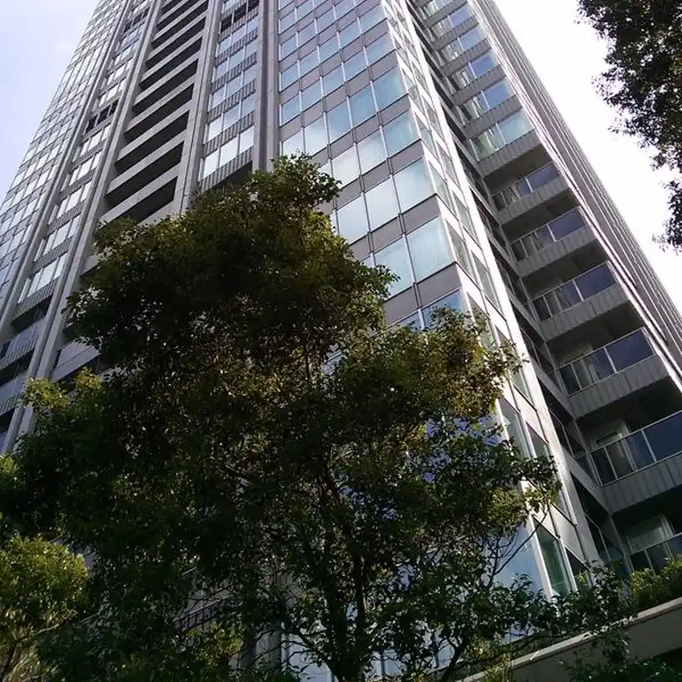 THE ROPPONGI TOKYO
