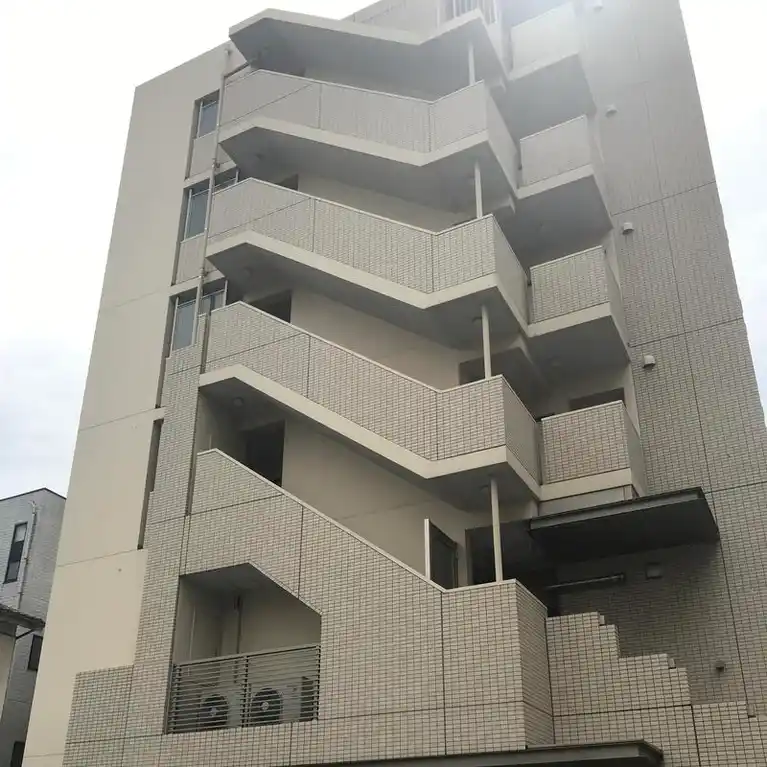 レディースコート南越谷 外観