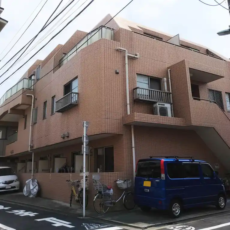 フィオーレ学芸大学