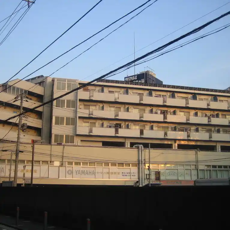 ダイアパレス井土ヶ谷 外観
