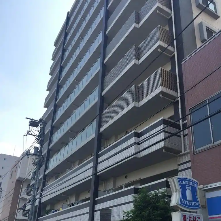 グローベルザ・ステーション六町