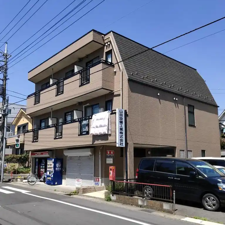 ブルースカイ 外観