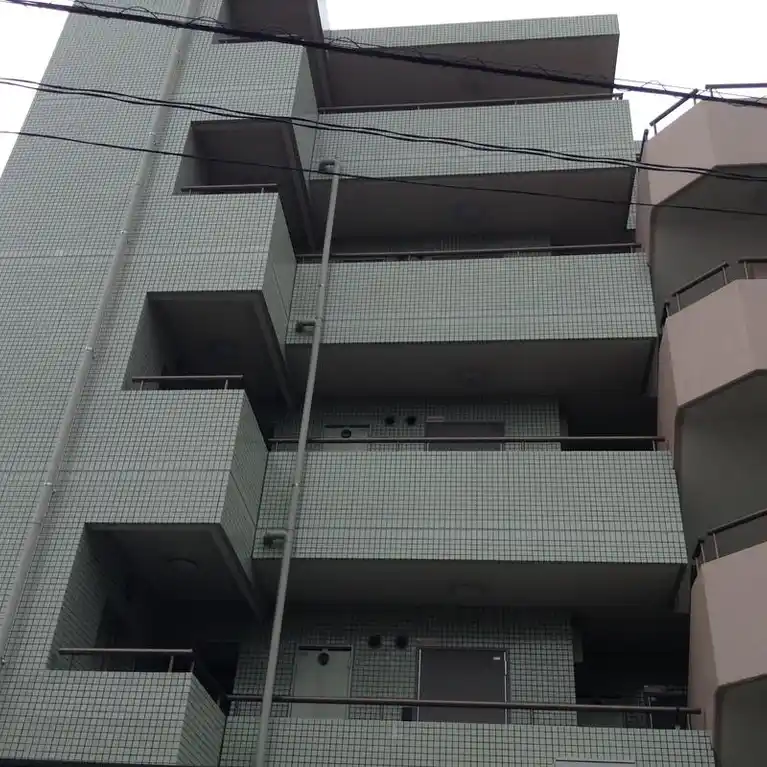 カラヴェル目白 外観