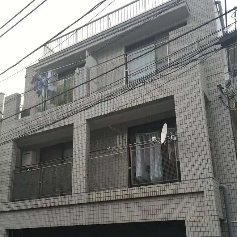 ペリエ白金 外観