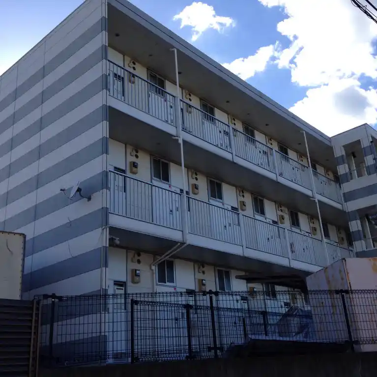 レオパレスカーサ エス・コット 外観