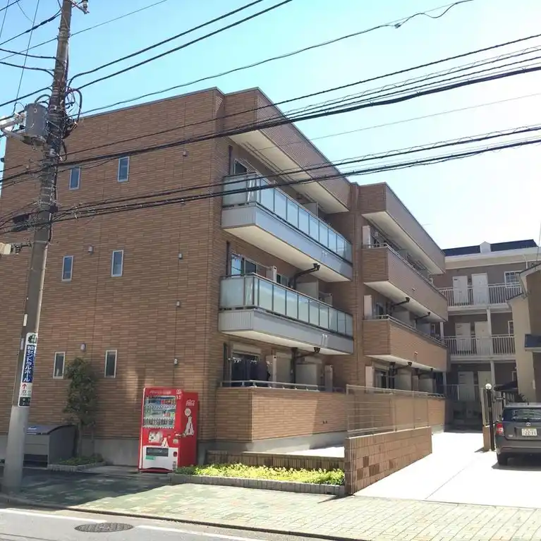 トレニア