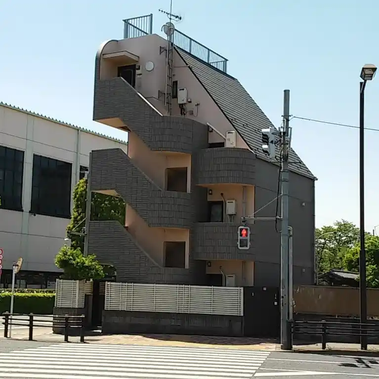 イワイビル