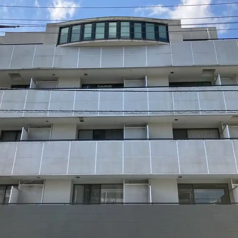 シャーロックホームズ2番館 外観