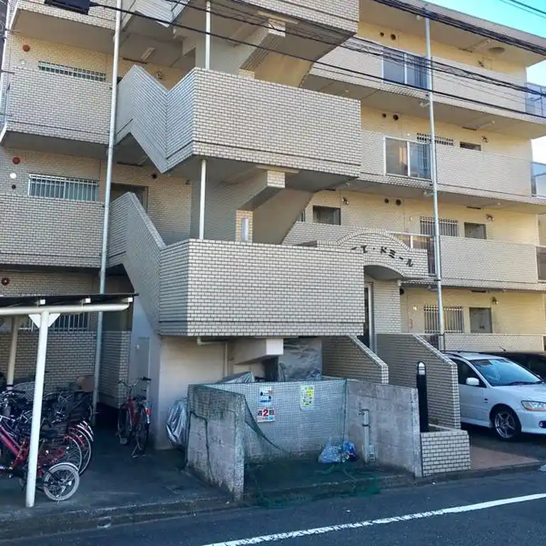プルニエ・ドミール 外観