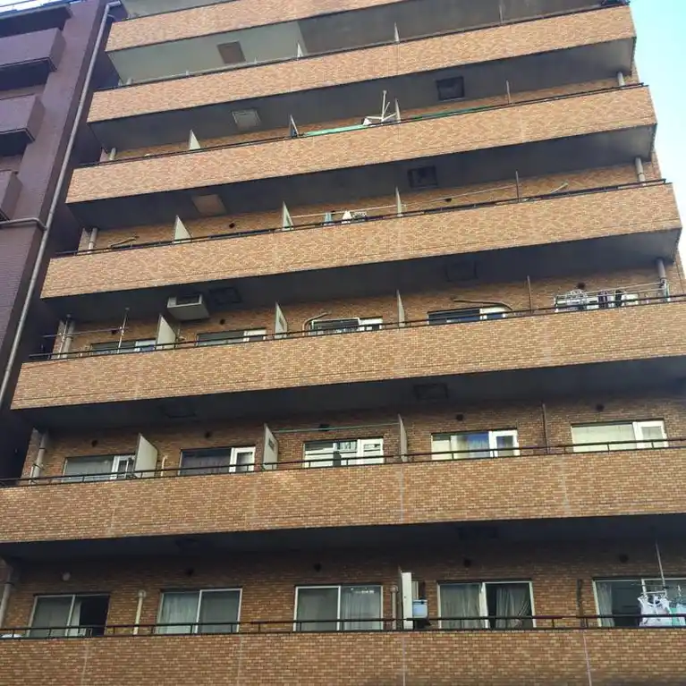 ライオンズマンション新宿御苑前 外観