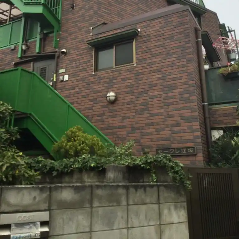 セークレ江坂 外観