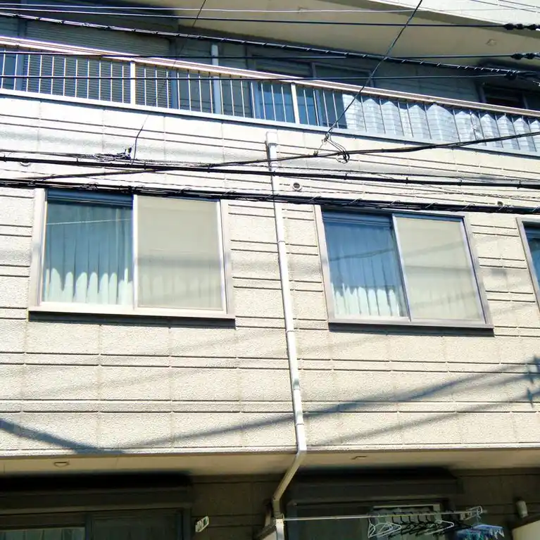 アミューズ 外観
