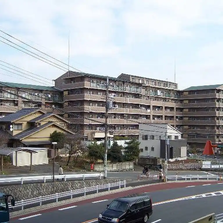 モラーダ厚木プレステージ