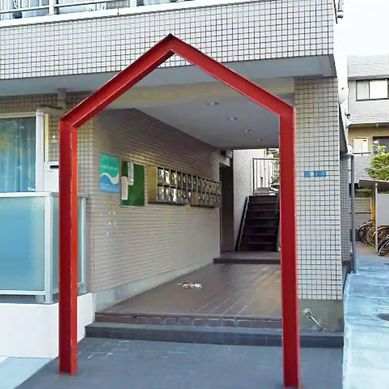 INT21 E6番館
