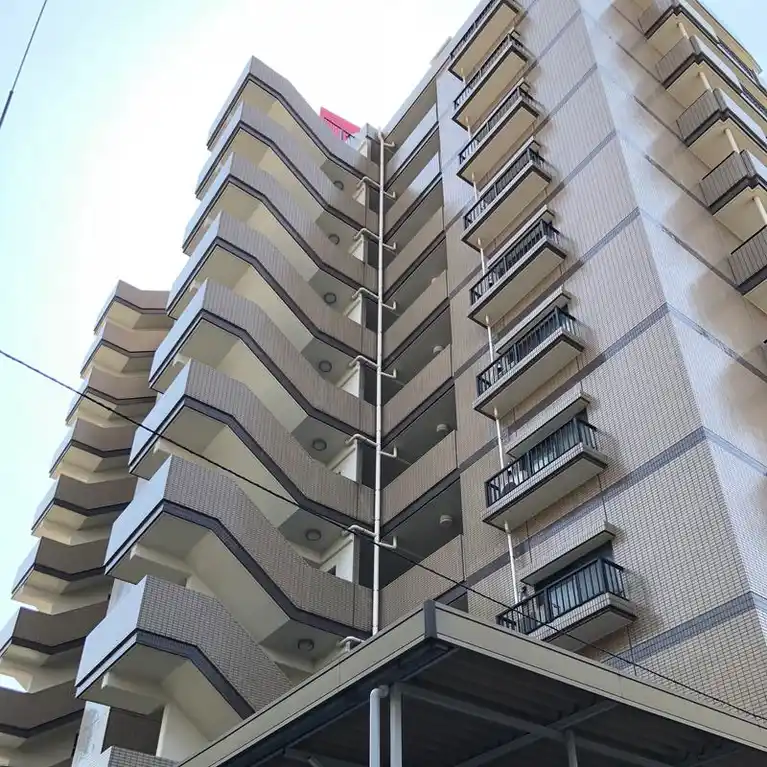 西台ユーティーハイネス