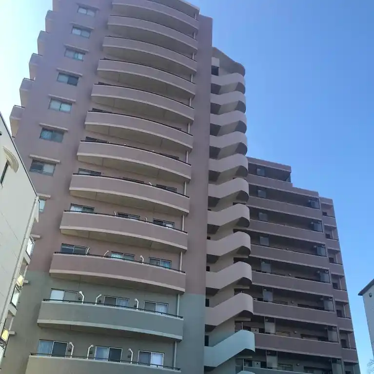 メゾンエクレーレ浦和駅前