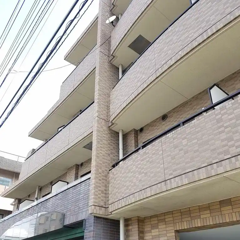 フェースタワー 外観