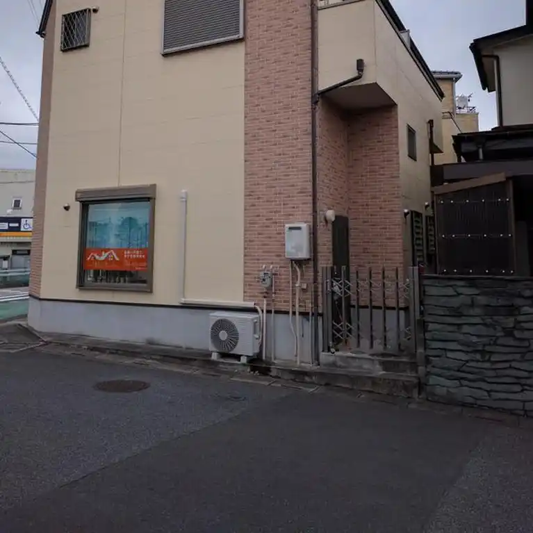 グリーンイースト