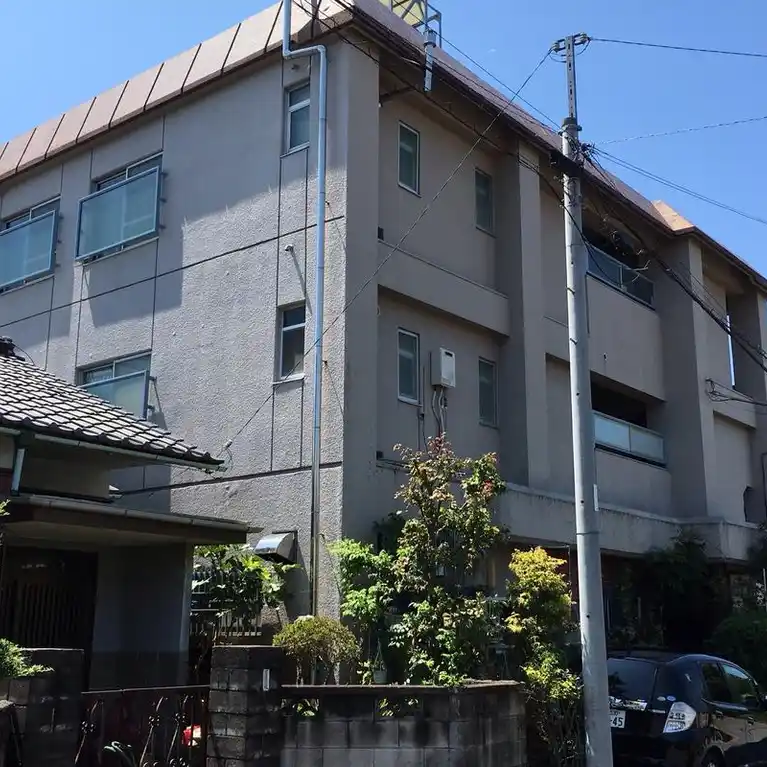 シャトル青木 外観