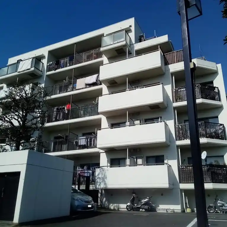 サンマンション神大寺 外観