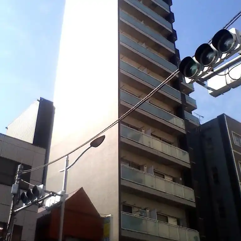 ルームス 外観