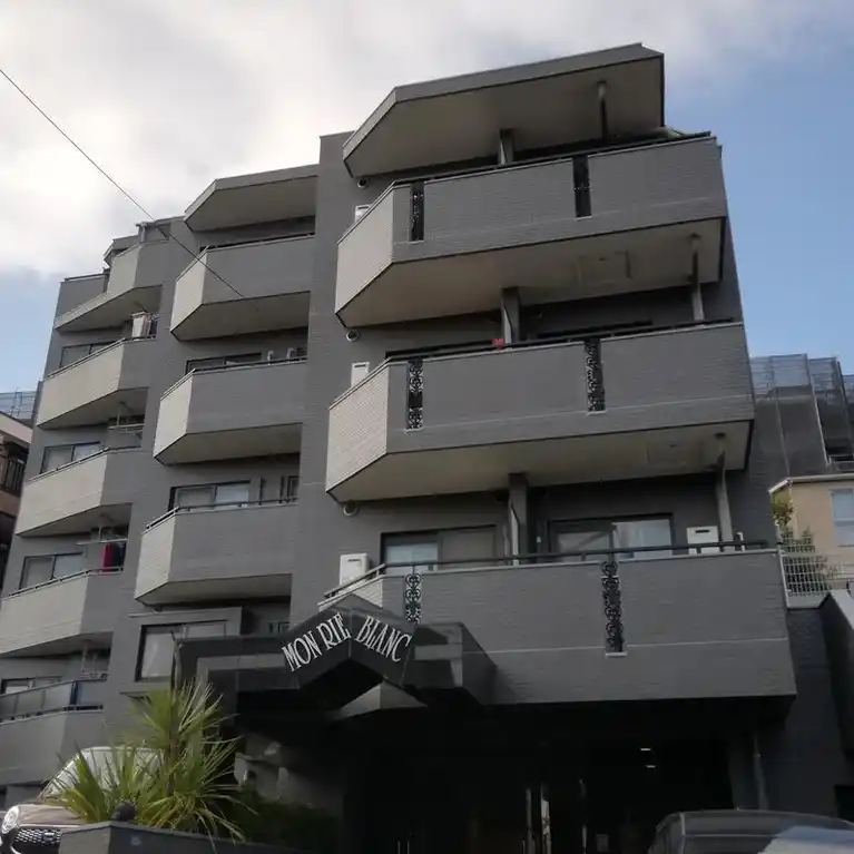 モンリブラン 外観